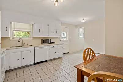 41 Clyde Street, Watertown, CT 06779 - Photo 19