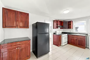 308 Soundview Ave, Stratford, CT 06615 - Photo 7