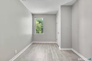 106 Birch St, Manchester, CT 06040 - Photo 9