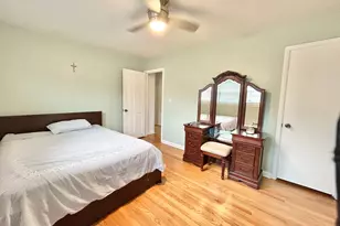 13 Hemlock Dr, Ansonia, CT 06401 - Photo 11