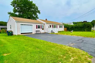 13 Hemlock Dr, Ansonia, CT 06401 - Photo 35