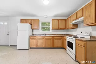 62 Chestnut St Ext, Danbury, CT 06810 - Photo 23