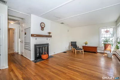 52 Greenhouse Boulevard, West Hartford, CT 06110 - Photo 3