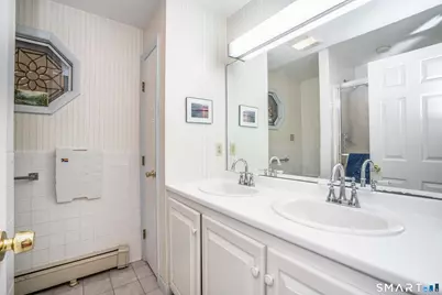 52 Greenhouse Boulevard, West Hartford, CT 06110 - Photo 17