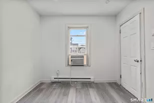 136 Franklin St, Meriden, CT 06450 - Photo 23
