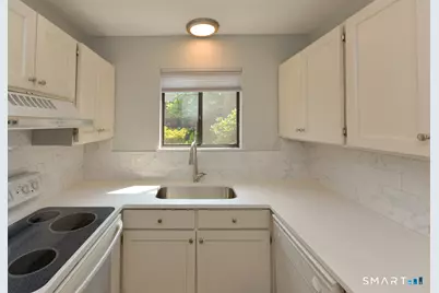 65 Heritage Village #B, Southbury, CT 06488 - Photo 5