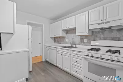 8 Hamilton Court #D, Stamford, CT 06902 - Photo 5