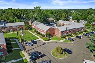8 Hamilton Ct, Stamford, CT 06902 - Photo 21