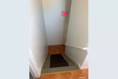 758 New Britain Avenue #Apt 3, Hartford, CT 06106 - Photo 17
