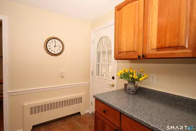 48 Meadow Farms Road, West Hartford, CT 06107 - Photo 7