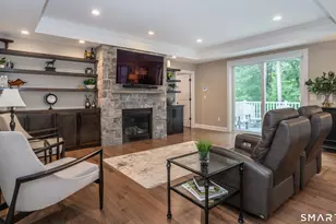 9 Griswold Pl, Simsbury, CT 06070 - Photo 9