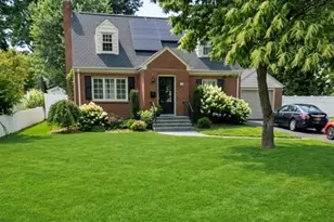 43 Ruscan Rd, Wethersfield, CT 06109 - Photo 1