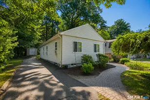 52 Cottage Rd, Enfield, CT 06082 - Photo 5