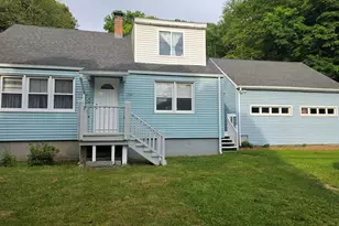 593 Mohegan Ave Pkwy, Waterford, CT 06375 - Photo 1