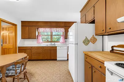 4 Old Rock Hill Road, Wallingford, CT 06492 - Photo 5