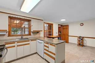 59 Rockledge Dr, West Hartford, CT 06107 - Photo 9