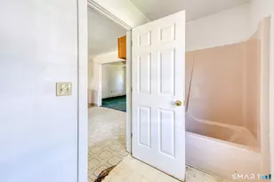 4 Eagle Ct, Mansfield, CT 06268 - Photo 15