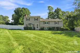 9 Sky Edge Ln, Bethel, CT 06801 - Photo 1