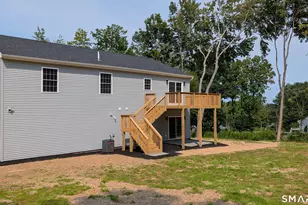 544 Wintergreen Ave, Hamden, CT 06514 - Photo 11