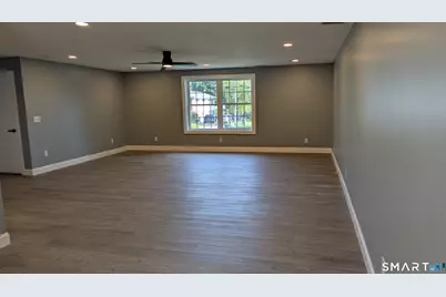 544 Wintergreen Avenue, Hamden, CT 06514 - Photo 15
