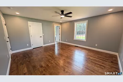 544 Wintergreen Avenue, Hamden, CT 06514 - Photo 7