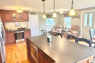 882 Avery St, South Windsor, CT 06074 - Photo 7