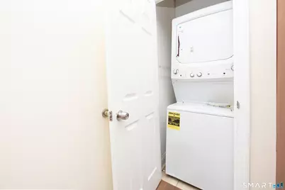 157 Sage Avenue #1st floor left, Bridgeport, CT 06610 - Photo 9