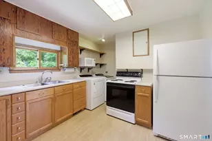137 Parmelee Hill Rd, Durham, CT 06422 - Photo 9