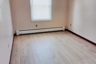 34 Pulaski St, New Britain, CT 06053 - Photo 5