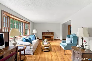 39 Berkshire Way, Simsbury, CT 06070 - Photo 7