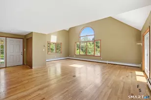 24 Amos St, Hamden, CT 06518 - Photo 25