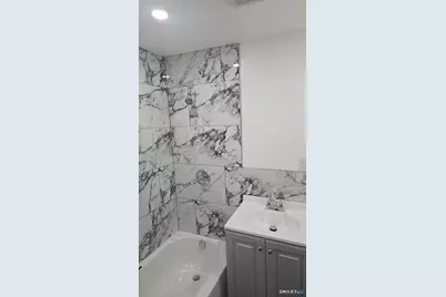 17 Congress Avenue, Waterbury, CT 06708 - Photo 11
