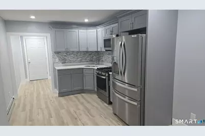 17 Congress Avenue, Waterbury, CT 06708 - Photo 13