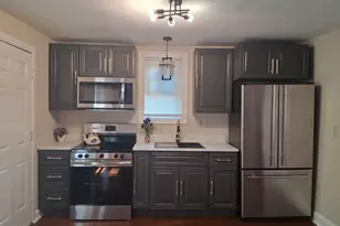 15 Simpson St, Hartford, CT 06112 - Photo 11