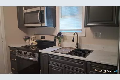 15 Simpson Street, Hartford, CT 06112 - Photo 11