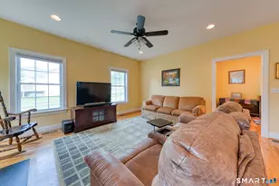 9 Chapman Chase, Windsor Locks, CT 06096 - Photo 19