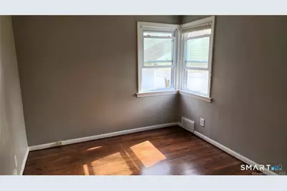 25 Madsen Road, West Hartford, CT 06110 - Photo 9