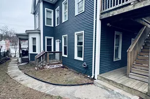 124 Meriden Rd, Waterbury, CT 06705 - Photo 1