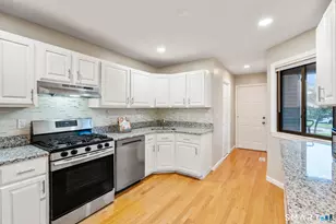 505 Mill Pond Dr, South Windsor, CT 06074 - Photo 7