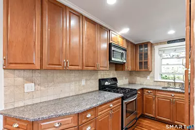 48 Bouton Street East, Stamford, CT 06907 - Photo 9