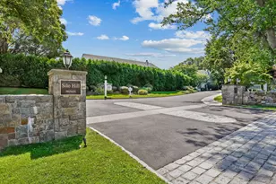 8 Whiffletree Way, Greenwich, CT 06878 - Photo 13