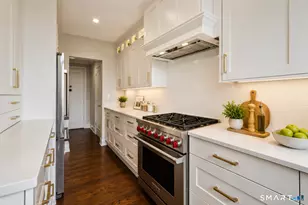 47 Lafayette Pl, Greenwich, CT 06830 - Photo 5