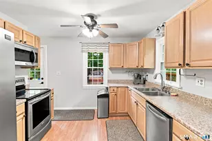 165 Mansion Rd, Wallingford, CT 06492 - Photo 7