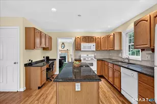 13 High Field Ln, Chester, CT 06412 - Photo 11
