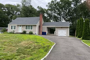 109 Cottage St, Trumbull, CT 06611 - Photo 1