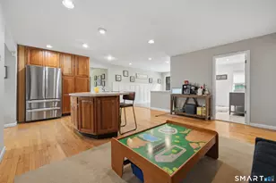 570 Grassy Hill Rd, Orange, CT 06477 - Photo 9