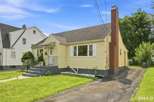 21 Cromwell St, Hartford, CT 06114 - Photo 3