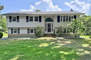 146 Cambridge Dr, Glastonbury, CT 06033 - Photo 1