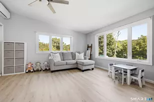 658 Foster St, South Windsor, CT 06074 - Photo 15