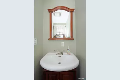 1125 Lindley Street, Bridgeport, CT 06606 - Photo 17